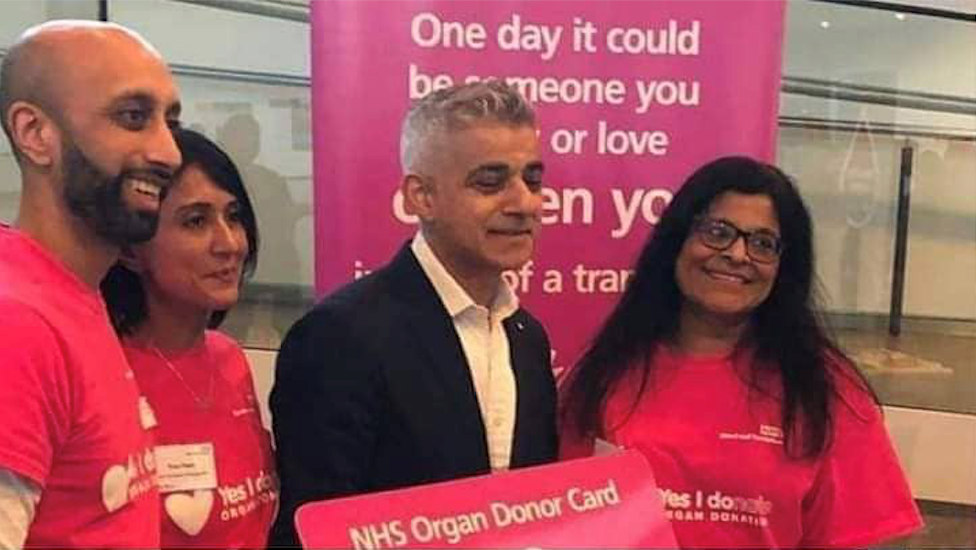 Living kidney donor Prafula meeting Sadiq Khan